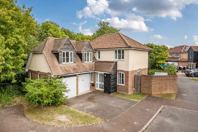 Kentwell Place, Cambridge CB25 4 bed detached house for sale