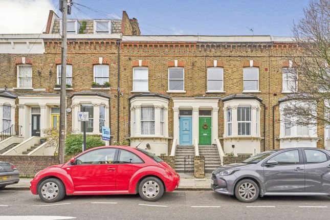 3 bedroom maisonette for sale