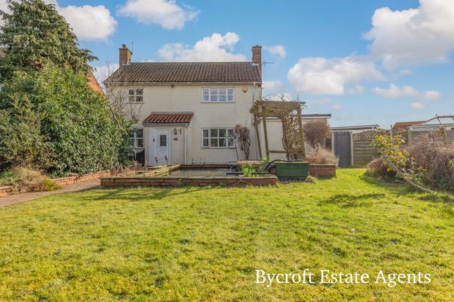 4 bed detached house