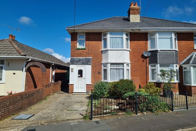 Yeomans Way, Totton, Southampton... 3 bed semi