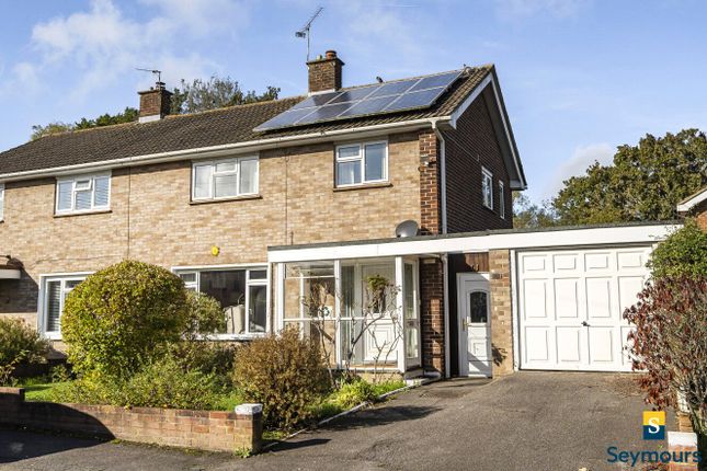 Applegarth Avenue, Surrey GU2 3 bed semi