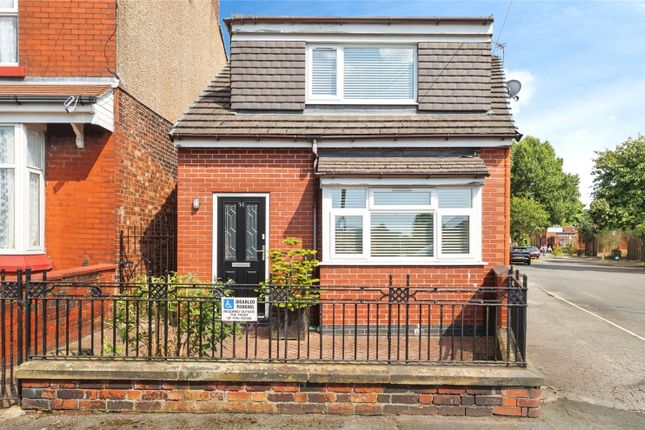 2 bed detached house