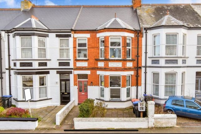 Warwick Road, Margate CT9 3 bed flat for sale