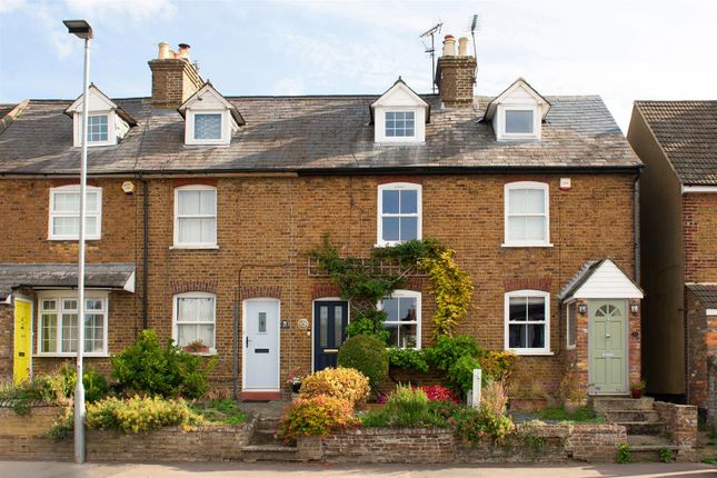 Wingrave Road, Tring 3 bed terraced house for sale