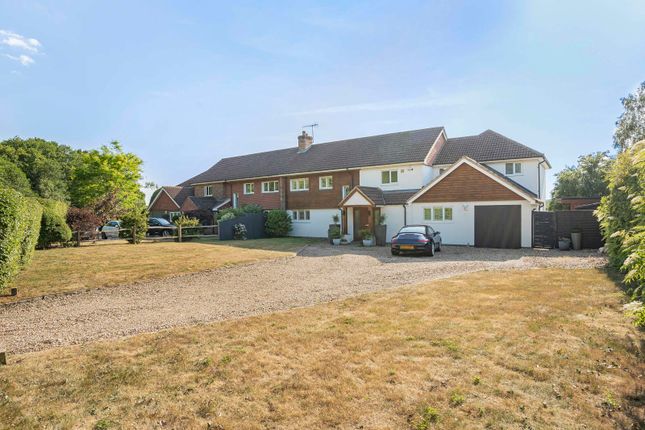 5 bed detached house