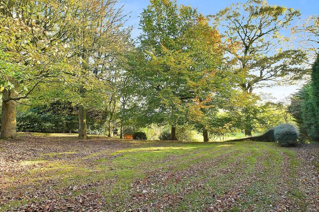 4 bedroom detached bungalow for sale