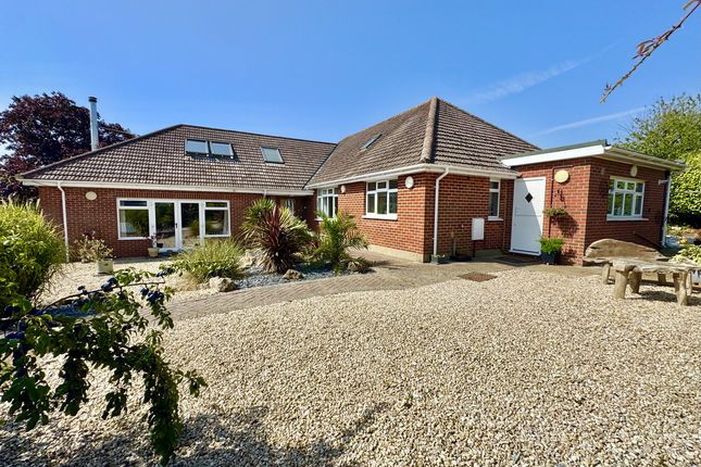 6 bedroom bungalow for sale