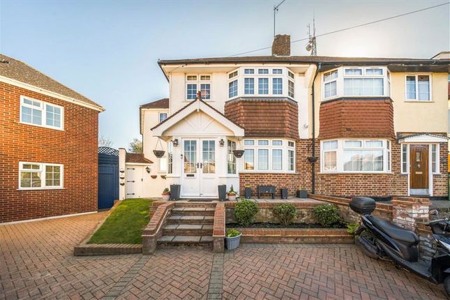 Hillend, London SE18 4 bed house for sale