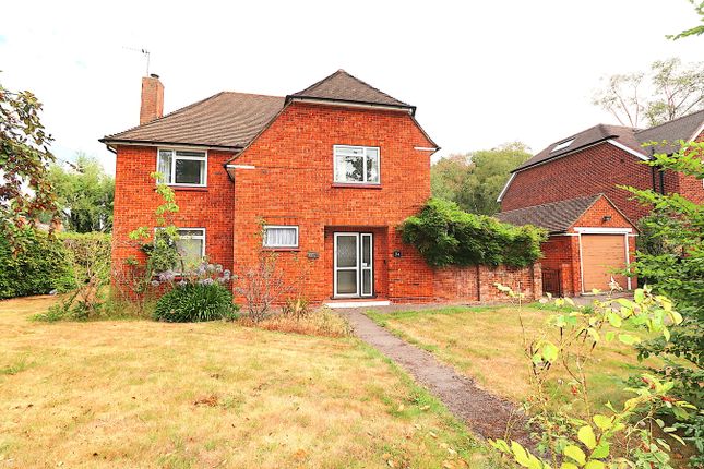 Revelstoke Avenue, Farnborough GU14 3 bed detached house for sale