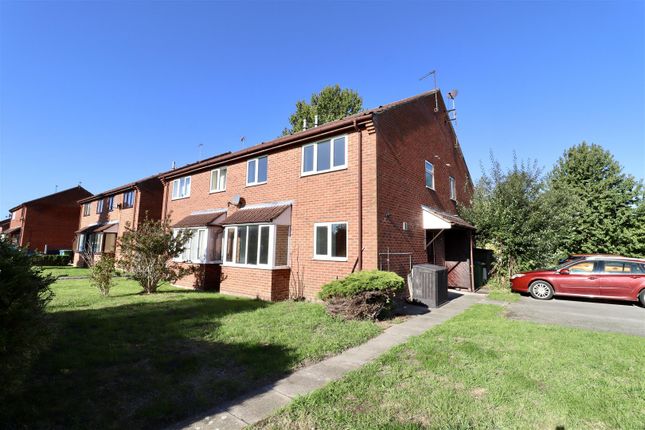 Wicstun Way, Market Weighton, York 2 bed townhouse for sale