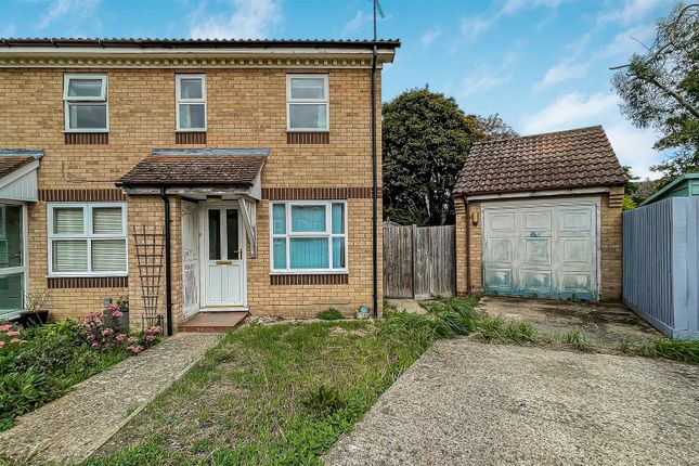 Buckthorn, Ely CB7 2 bed end of terrace house for sale