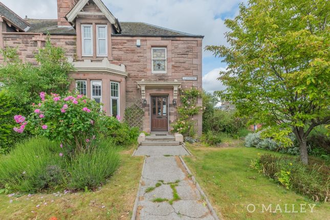 5 bedroom semi-detached house for sale