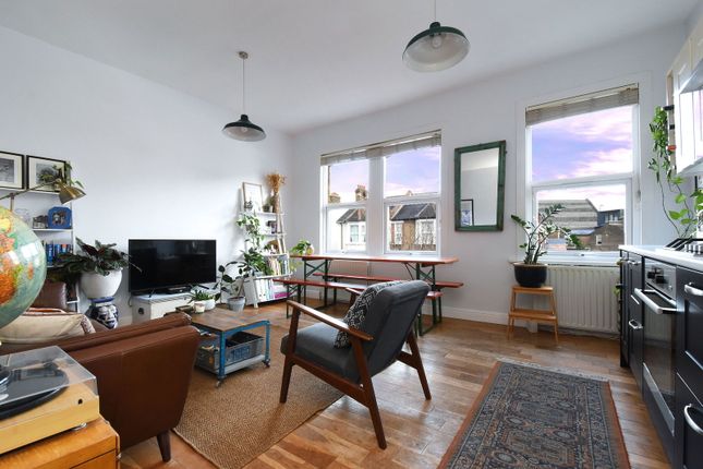 Rathfern Road, London, SE6 4NL 2 bed flat for sale