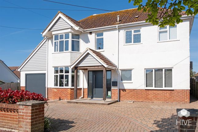 Fairfield Road, New Milton BH25 4 bed detached house for sale
