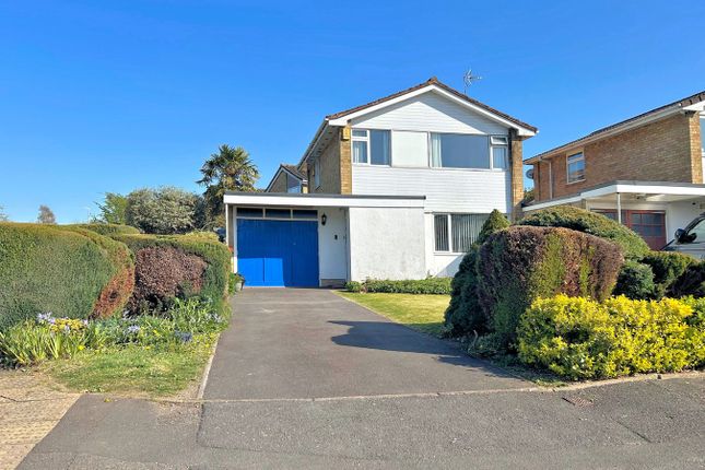 3 bedroom link detached house for sale