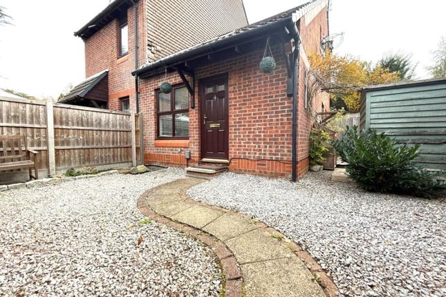 Woking,  Surrey,  GU21 1 bed end of terrace house for sale