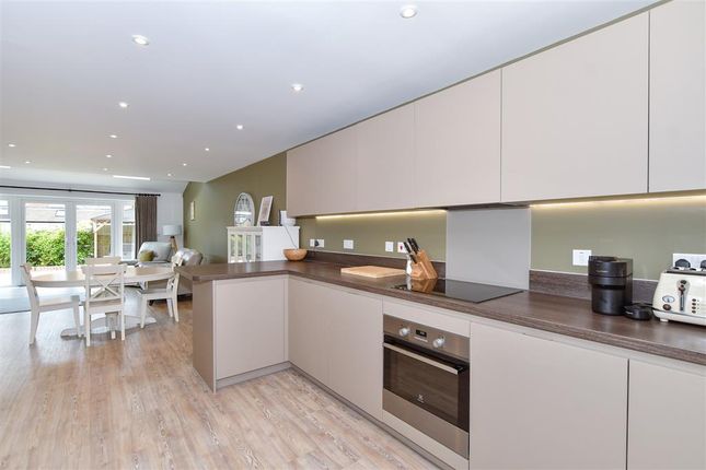 3 bed detached house