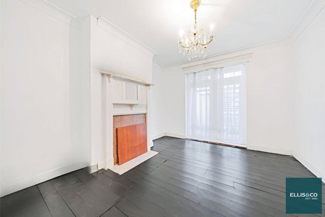 Neeld Crescent, Hendon, NW4 4 bed semi