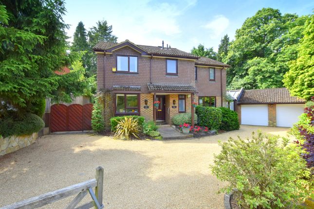 5 bed detached house