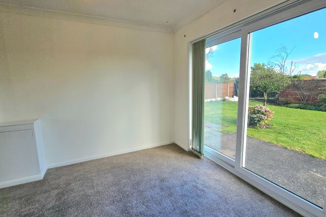 Hardwick Drive, Ollerton, NG22 3 bed detached house for sale