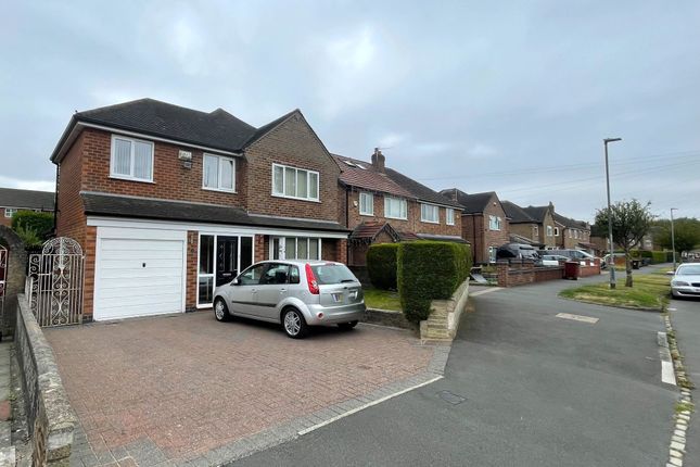 4 bed detached house