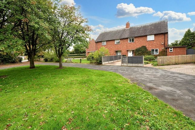 Ivetsey Road, Wheaton Aston ST19 3 bed detached house for sale