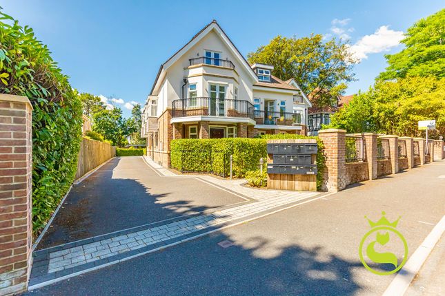 Spur Hill Avenue, Poole BH14 2 bed flat for sale