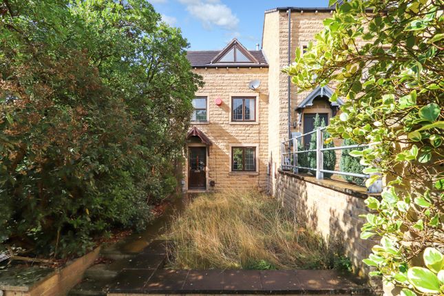 GROVE NOOK, LONGWOOD, HUDDERSFIELD, HD3 2 bed end of terrace house for sale