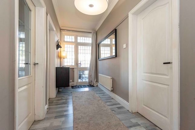 2 bed detached bungalow