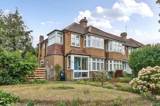 Ravenswood Crescent, West Wickham, BR4 3 bed end of terrace house for sale