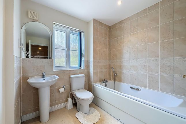 Llwyn Y Gog, Rhoose 4 bed townhouse for sale