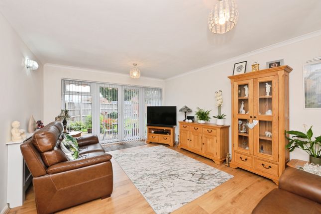 3 bed terraced house