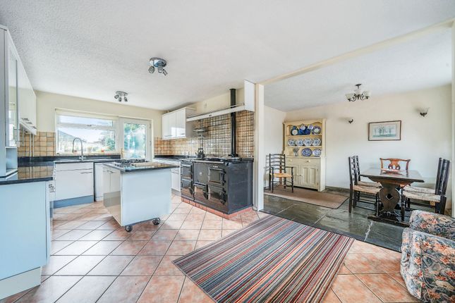 3 bed detached bungalow