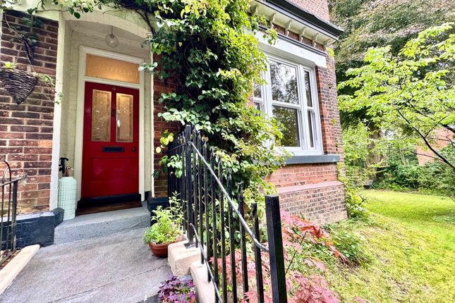 Goyt Crescent, Stockport SK1 5 bed semi