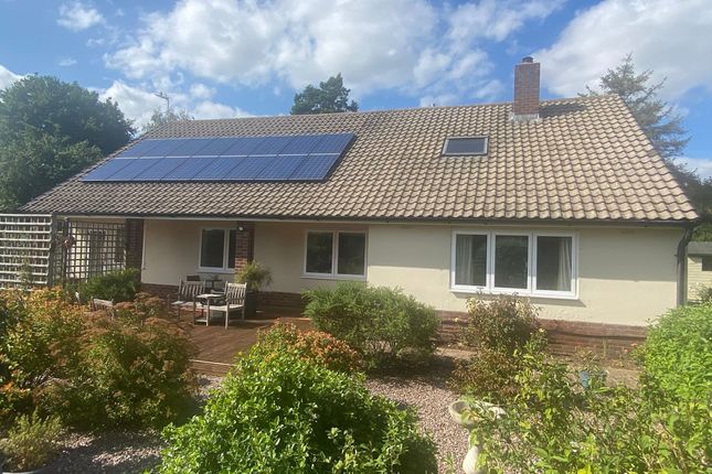 Quarry House Lane, Market Drayton TF9 4 bed detached bungalow for sale