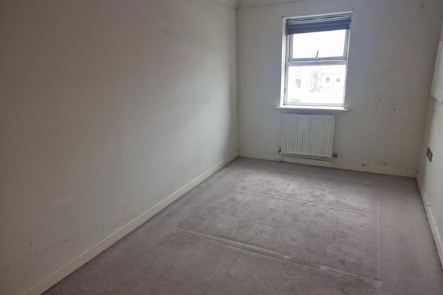 2 bed flat