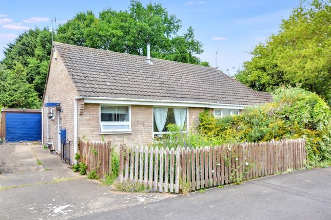 2 bedroom semi-detached bungalow for sale