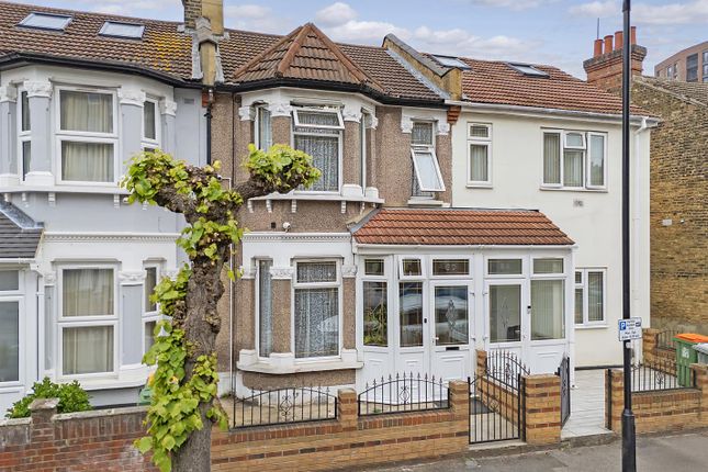 Winter Avenue, East Ham 3 bed terraced house for sale