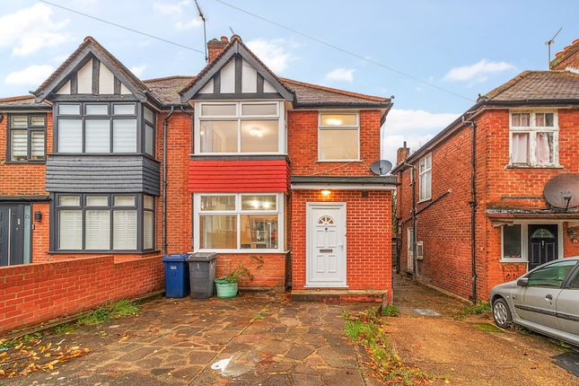 Stanway Gardens, Edgware, HA8 3 bed semi