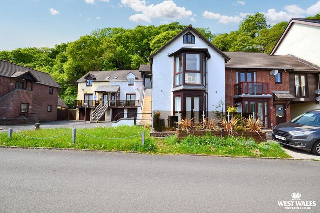 Gaddarn Reach, Neyland, Milford Haven 1 bed apartment for sale