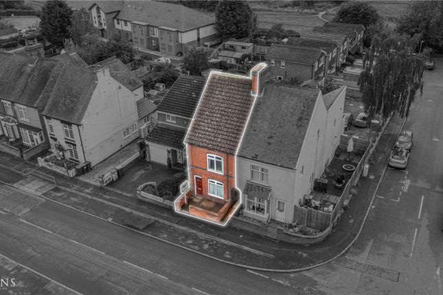 3 bed semi-detached house