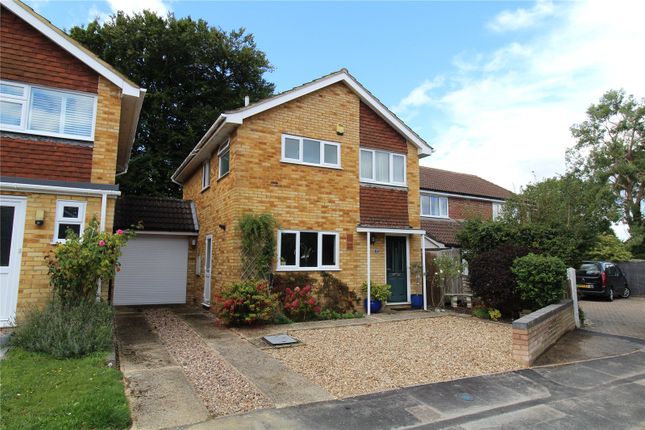 3 bedroom link detached house for sale