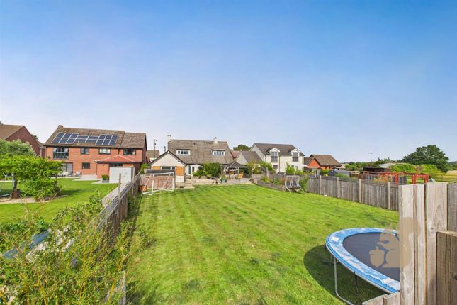Hepworth Road, Bury St. Edmunds IP31 4 bed detached house for sale
