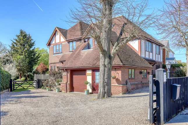 Church Road, Ramsden Bellhouse 6 bed detached house for sale