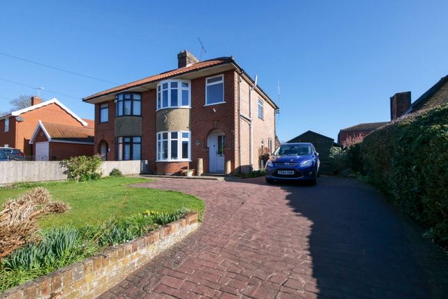 College Road, Framlingham, Suffolk 3 bed semi