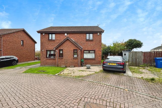 Islay Crescent, Old Kilpatrick, Old... 3 bed semi