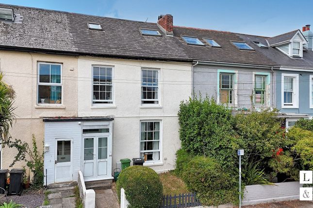 5 bedroom terraced house for sale