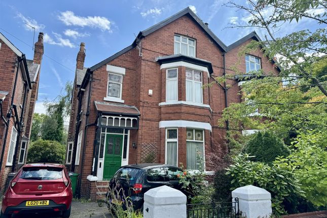 5 bedroom semi-detached house for sale