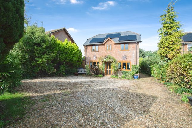 8 bedroom detached house for sale