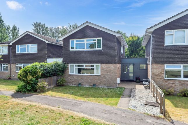 Flambards Close, Royston SG8 3 bed property for sale
